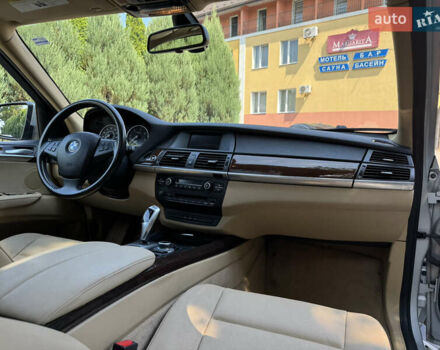 Серый БМВ Х5, объемом двигателя 3 л и пробегом 281 тыс. км за 14499 $, фото 57 на Automoto.ua