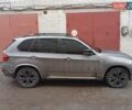 Серый БМВ Х5, объемом двигателя 3 л и пробегом 330 тыс. км за 15000 $, фото 6 на Automoto.ua