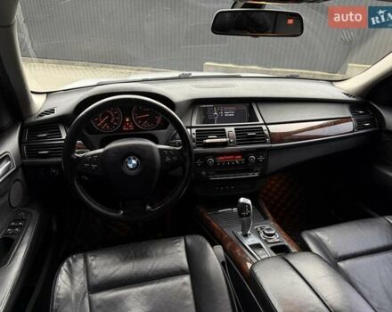 Сірий БМВ Х5, об'ємом двигуна 3 л та пробігом 303 тис. км за 16800 $, фото 23 на Automoto.ua