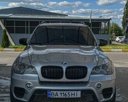 Серый БМВ Х5, объемом двигателя 4.4 л и пробегом 275 тыс. км за 13500 $, фото 2 на Automoto.ua