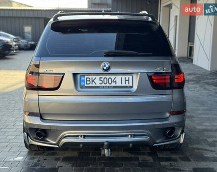 Сірий БМВ Х5, об'ємом двигуна 2.99 л та пробігом 242 тис. км за 18399 $, фото 9 на Automoto.ua