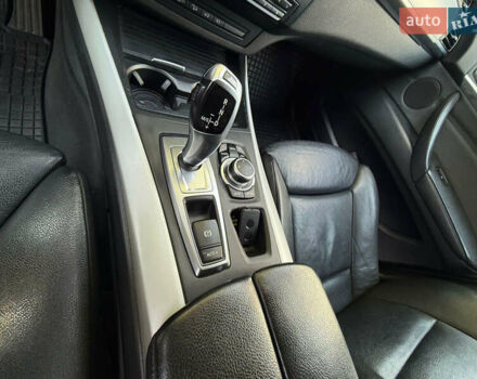 Серый БМВ Х5, объемом двигателя 3 л и пробегом 300 тыс. км за 17500 $, фото 10 на Automoto.ua