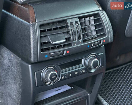 Серый БМВ Х5, объемом двигателя 3 л и пробегом 223 тыс. км за 12790 $, фото 29 на Automoto.ua