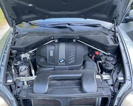 Серый БМВ Х5, объемом двигателя 3 л и пробегом 231 тыс. км за 18800 $, фото 1 на Automoto.ua