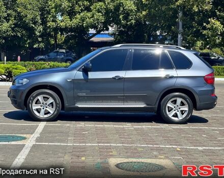 Серый БМВ Х5, объемом двигателя 3 л и пробегом 185 тыс. км за 15999 $, фото 1 на Automoto.ua