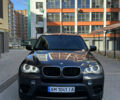Серый БМВ Х5, объемом двигателя 3 л и пробегом 290 тыс. км за 11900 $, фото 1 на Automoto.ua