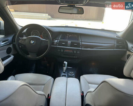 Сірий БМВ Х5, об'ємом двигуна 3 л та пробігом 280 тис. км за 16500 $, фото 10 на Automoto.ua