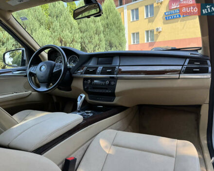 Серый БМВ Х5, объемом двигателя 3 л и пробегом 281 тыс. км за 14499 $, фото 56 на Automoto.ua