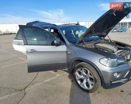 Серый БМВ Х5, объемом двигателя 2.99 л и пробегом 290 тыс. км за 18000 $, фото 15 на Automoto.ua