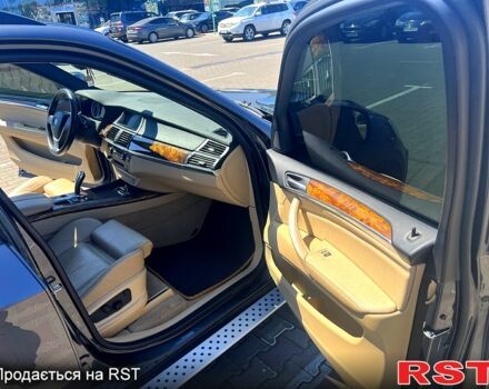 Серый БМВ Х5, объемом двигателя 3 л и пробегом 185 тыс. км за 15999 $, фото 5 на Automoto.ua