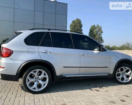 БМВ Х5 2010 в Днепре (Днепропетровске) на Automoto.ua Серый БМВ Х5, объемом двигателя 3 л и пробегом 215 тыс. км за 15700 $, фото 2 на Automoto.ua
