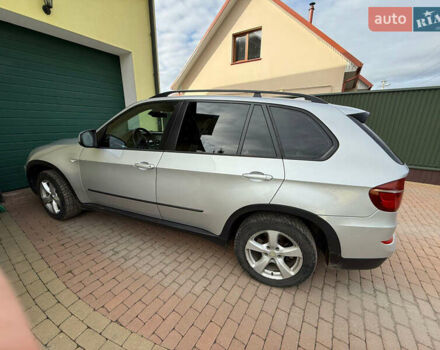 Серый БМВ Х5, объемом двигателя 3 л и пробегом 300 тыс. км за 17500 $, фото 6 на Automoto.ua