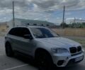 Серый БМВ Х5, объемом двигателя 4.4 л и пробегом 275 тыс. км за 13500 $, фото 4 на Automoto.ua