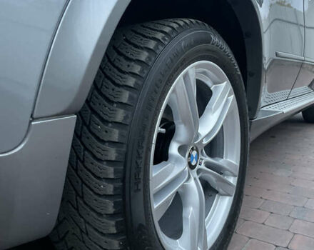 Серый БМВ Х5, объемом двигателя 3 л и пробегом 287 тыс. км за 16700 $, фото 9 на Automoto.ua