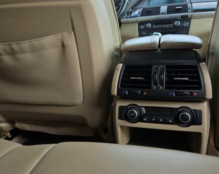 Серый БМВ Х5, объемом двигателя 3 л и пробегом 280 тыс. км за 14700 $, фото 6 на Automoto.ua