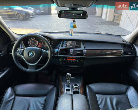 Сірий БМВ Х5, об'ємом двигуна 2.99 л та пробігом 242 тис. км за 18399 $, фото 24 на Automoto.ua