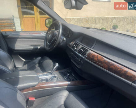 Серый БМВ Х5, объемом двигателя 2.99 л и пробегом 313 тыс. км за 18000 $, фото 12 на Automoto.ua