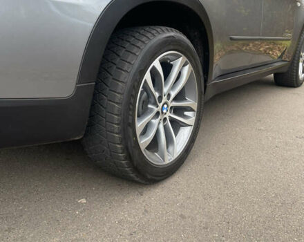 Серый БМВ Х5, объемом двигателя 2.99 л и пробегом 285 тыс. км за 16800 $, фото 14 на Automoto.ua