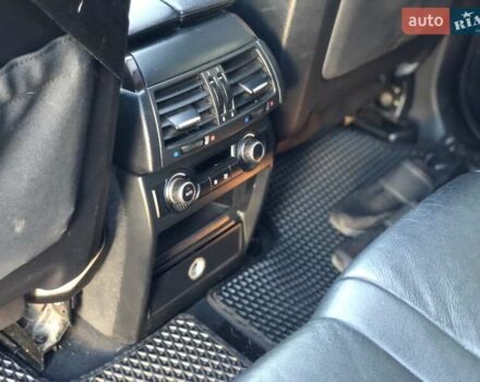 Серый БМВ Х5, объемом двигателя 2.98 л и пробегом 240 тыс. км за 15000 $, фото 2 на Automoto.ua
