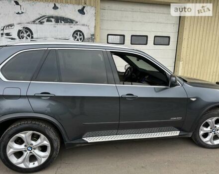 Серый БМВ Х5, объемом двигателя 3 л и пробегом 350 тыс. км за 16000 $, фото 3 на Automoto.ua