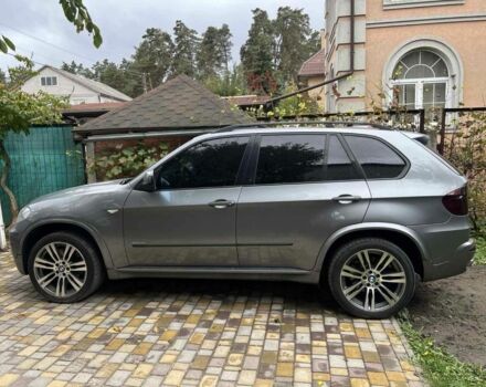 Серый БМВ Х5, объемом двигателя 3 л и пробегом 355 тыс. км за 15500 $, фото 2 на Automoto.ua