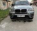 Серый БМВ Х5, объемом двигателя 3 л и пробегом 190 тыс. км за 16000 $, фото 3 на Automoto.ua