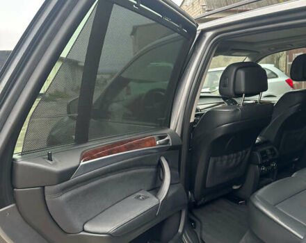 Сірий БМВ Х5, об'ємом двигуна 2.98 л та пробігом 187 тис. км за 16000 $, фото 9 на Automoto.ua