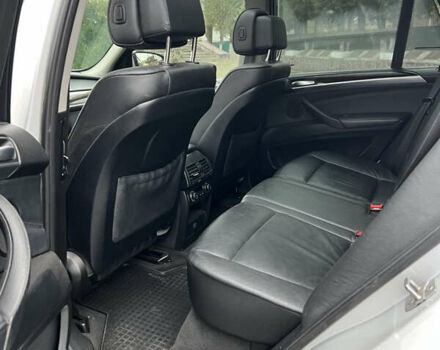 Серый БМВ Х5, объемом двигателя 2.98 л и пробегом 330 тыс. км за 12999 $, фото 10 на Automoto.ua