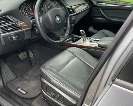 Сірий БМВ Х5, об'ємом двигуна 3 л та пробігом 319 тис. км за 14000 $, фото 15 на Automoto.ua
