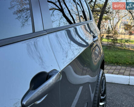 Серый БМВ Х5, объемом двигателя 3 л и пробегом 297 тыс. км за 15700 $, фото 18 на Automoto.ua