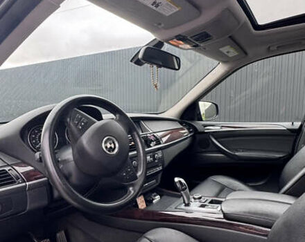 БМВ Х5 2010 у Тернополі на Automoto.ua Сірий БМВ Х5, об'ємом двигуна 2.98 л та пробігом 233 тис. км за 14800 $, фото 9 на Automoto.ua