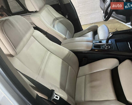 Сірий БМВ Х5, об'ємом двигуна 3 л та пробігом 280 тис. км за 16500 $, фото 16 на Automoto.ua