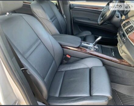 БМВ Х5 2010 в Днепре (Днепропетровске) на Automoto.ua Серый БМВ Х5, объемом двигателя 3 л и пробегом 215 тыс. км за 15700 $, фото 6 на Automoto.ua