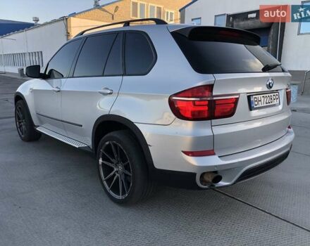 Серый БМВ Х5, объемом двигателя 2.98 л и пробегом 240 тыс. км за 15000 $, фото 4 на Automoto.ua