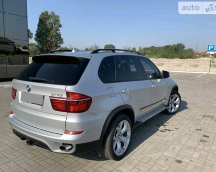 БМВ Х5 2010 в Днепре (Днепропетровске) на Automoto.ua Серый БМВ Х5, объемом двигателя 3 л и пробегом 215 тыс. км за 15700 $, фото 1 на Automoto.ua