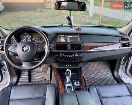 Серый БМВ Х5, объемом двигателя 2.98 л и пробегом 255 тыс. км за 15000 $, фото 22 на Automoto.ua