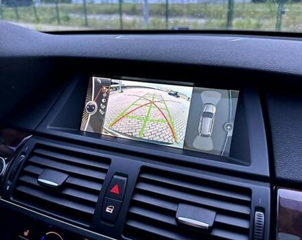 Серый БМВ Х5, объемом двигателя 3 л и пробегом 189 тыс. км за 15500 $, фото 11 на Automoto.ua