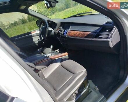 Сірий БМВ Х5, об'ємом двигуна 2.98 л та пробігом 290 тис. км за 10900 $, фото 1 на Automoto.ua