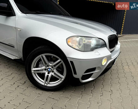 Сірий БМВ Х5, об'ємом двигуна 3 л та пробігом 298 тис. км за 15900 $, фото 31 на Automoto.ua