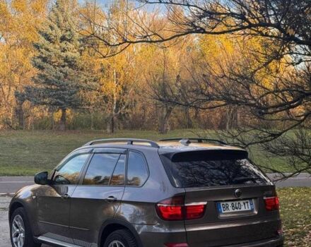Серый БМВ Х5, объемом двигателя 3 л и пробегом 270 тыс. км за 5000 $, фото 3 на Automoto.ua