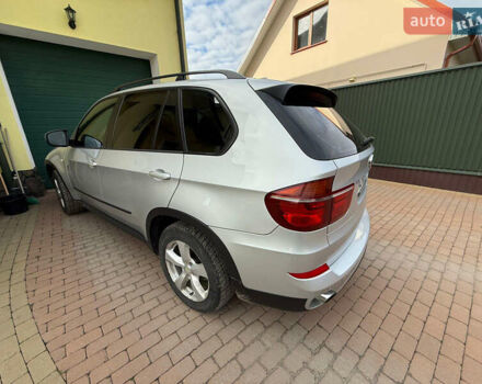 Серый БМВ Х5, объемом двигателя 3 л и пробегом 300 тыс. км за 17500 $, фото 15 на Automoto.ua