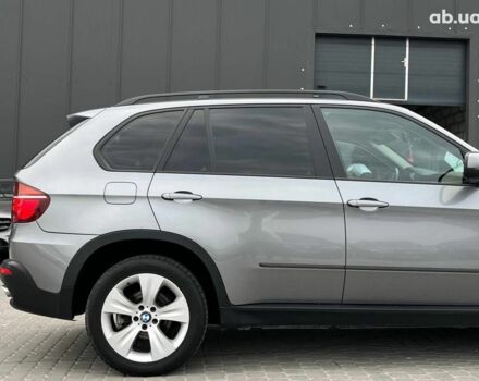 Серый БМВ Х5, объемом двигателя 3 л и пробегом 317 тыс. км за 15490 $, фото 5 на Automoto.ua
