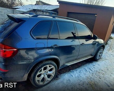 Серый БМВ Х5, объемом двигателя 3 л и пробегом 230 тыс. км за 16000 $, фото 1 на Automoto.ua