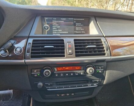 Сірий БМВ Х5, об'ємом двигуна 3 л та пробігом 298 тис. км за 14500 $, фото 17 на Automoto.ua