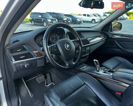Серый БМВ Х5, объемом двигателя 3 л и пробегом 223 тыс. км за 12790 $, фото 18 на Automoto.ua