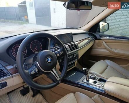 Серый БМВ Х5, объемом двигателя 3 л и пробегом 330 тыс. км за 15000 $, фото 8 на Automoto.ua