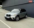 Сірий БМВ Х5, об'ємом двигуна 3 л та пробігом 303 тис. км за 16800 $, фото 1 на Automoto.ua