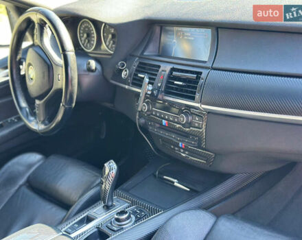 Серый БМВ Х5, объемом двигателя 3 л и пробегом 190 тыс. км за 18900 $, фото 11 на Automoto.ua