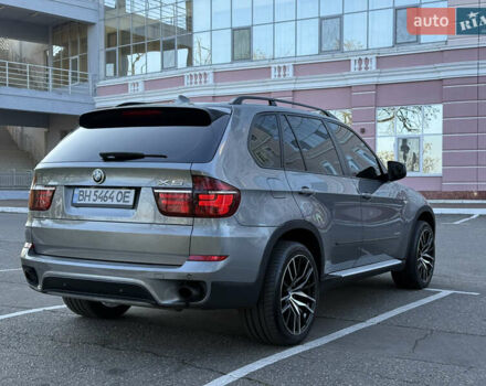 Серый БМВ Х5, объемом двигателя 3 л и пробегом 297 тыс. км за 15700 $, фото 9 на Automoto.ua