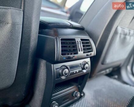 Серый БМВ Х5, объемом двигателя 2.98 л и пробегом 255 тыс. км за 15000 $, фото 44 на Automoto.ua